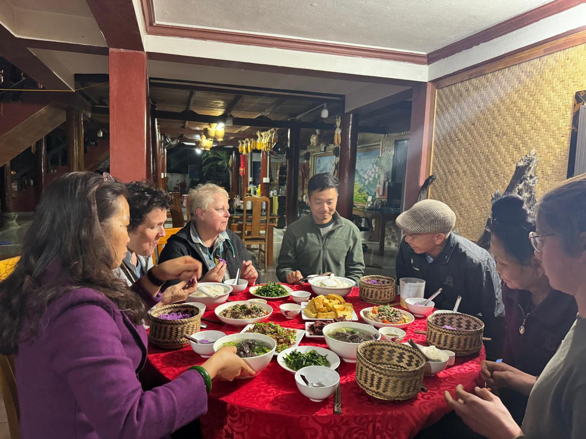 Minh Ngoc Homestay Dien Bien Phu Ban Hin Lom Zewnętrze zdjęcie